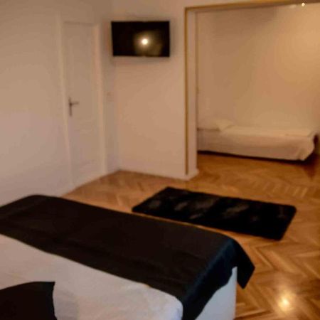 Hotel Casa Cattleya Târgu Jiu Exteriér fotografie