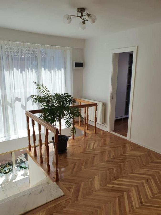 Hotel Casa Cattleya Târgu Jiu Exteriér fotografie