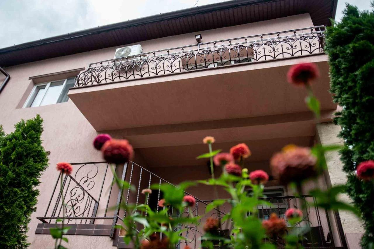 Hotel Casa Cattleya Târgu Jiu Exteriér fotografie